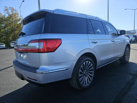 More photos of 2019 Lincoln Navigator Reserve at Oakley Auto World, MO