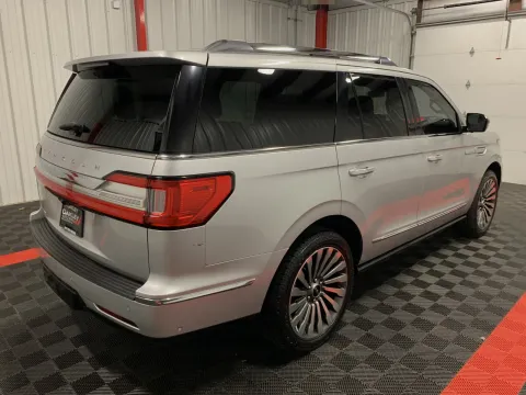 More photos of 2019 Lincoln Navigator Reserve at Oakley Auto World, MO