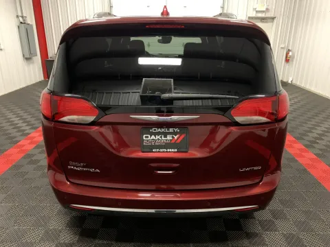 Another view of 2019 Chrysler Pacifica Limited for sale in Branson West, MO at Oakley Auto World