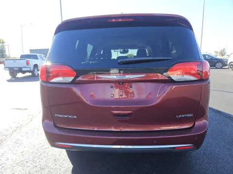 Another view of 2019 Chrysler Pacifica Limited for sale in Branson West, MO at Oakley Auto World
