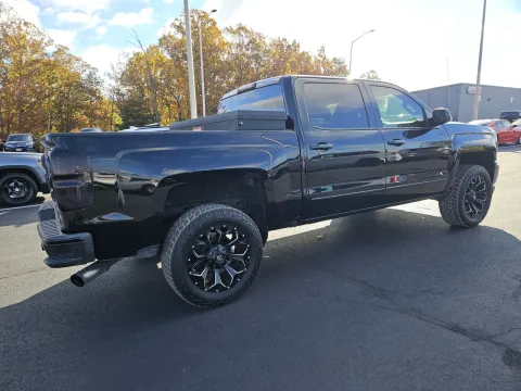 More photos of 2018 Chevrolet Silverado 1500 LT at Oakley Auto World, MO