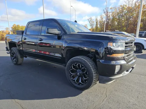 More photos of 2018 Chevrolet Silverado 1500 LT at Oakley Auto World, MO