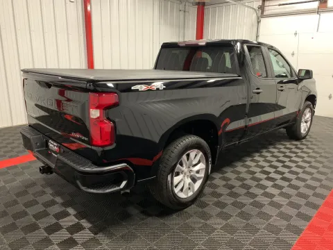 More photos of 2020 Chevrolet Silverado 1500 Custom at Oakley Auto World, MO