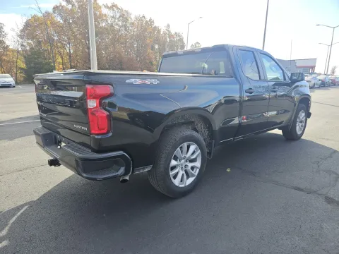 More photos of 2020 Chevrolet Silverado 1500 Custom at Oakley Auto World, MO
