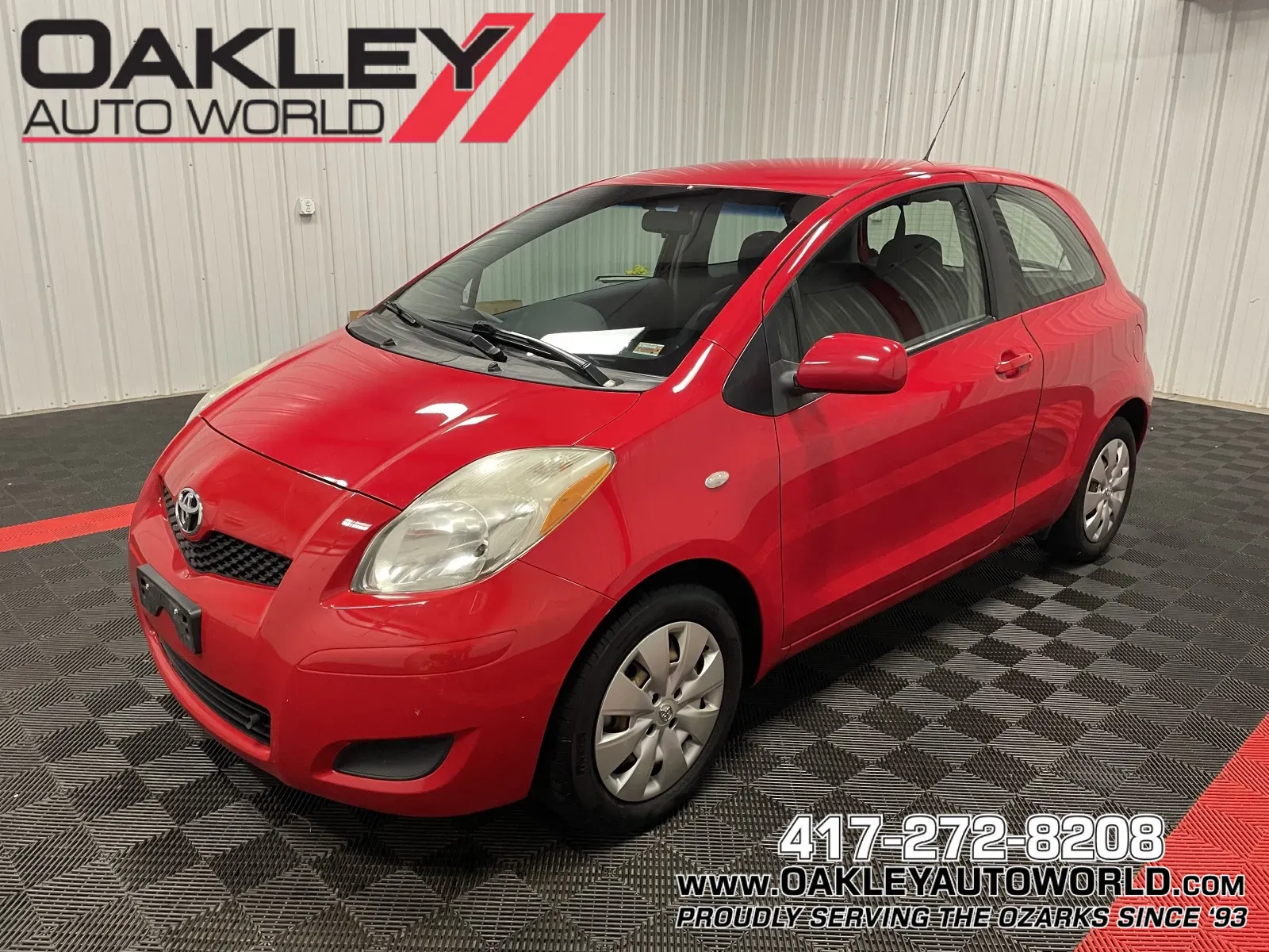 2010 Toyota Yaris Base's photo