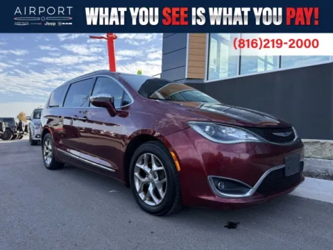 Red 2018 Chrysler Pacifica Limited for sale in Platte City, MO