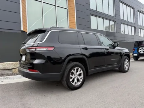 Another view of 2022 Jeep Grand Cherokee L Limited for sale in Platte City, MO at Airport Chrysler Dodge Jeep Ram