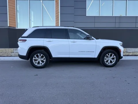 Photos of 2022 Jeep Grand Cherokee Limited for sale in Platte City, MO at Airport Chrysler Dodge Jeep Ram