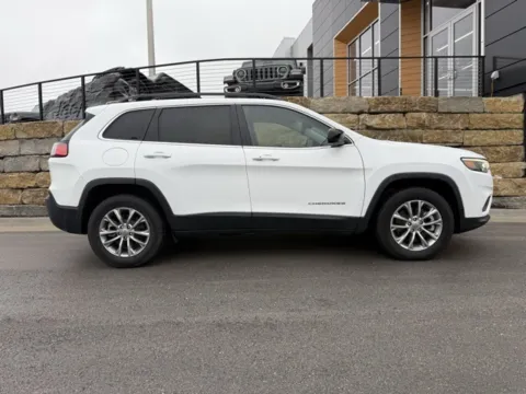 Photos of 2022 Jeep Cherokee Latitude Lux for sale in Platte City, MO at Airport Chrysler Dodge Jeep Ram
