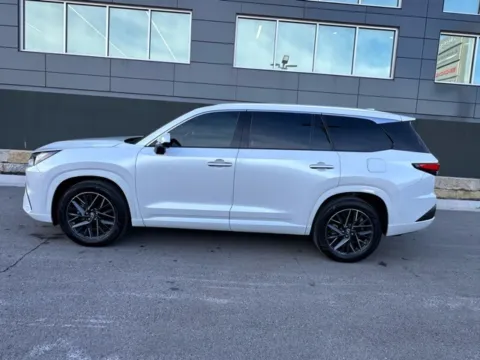 More photos of 2024 Lexus TX 350 Premium at Airport Chrysler Dodge Jeep Ram, MO
