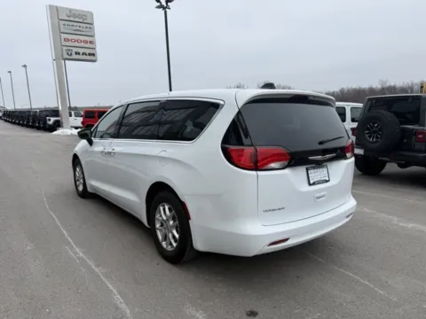 More photos of 2024 Chrysler Voyager LX at Airport Chrysler Dodge Jeep Ram, MO