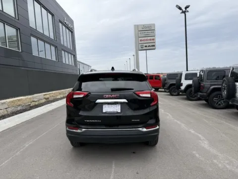 More photos of 2022 GMC Terrain SLT at Airport Chrysler Dodge Jeep Ram, MO