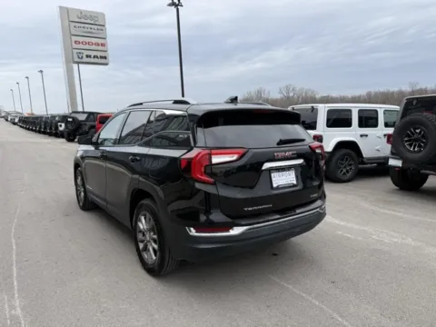 More photos of 2022 GMC Terrain SLT at Airport Chrysler Dodge Jeep Ram, MO