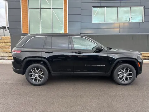 Photos of 2025 Jeep Grand Cherokee Limited for sale in Platte City, MO at Airport Chrysler Dodge Jeep Ram