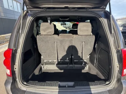 More photos of 2017 Dodge Grand Caravan SE at Airport Chrysler Dodge Jeep Ram, MO