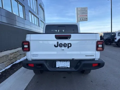 More photos of 2026 Jeep Gladiator Sahara at Airport Chrysler Dodge Jeep Ram, MO