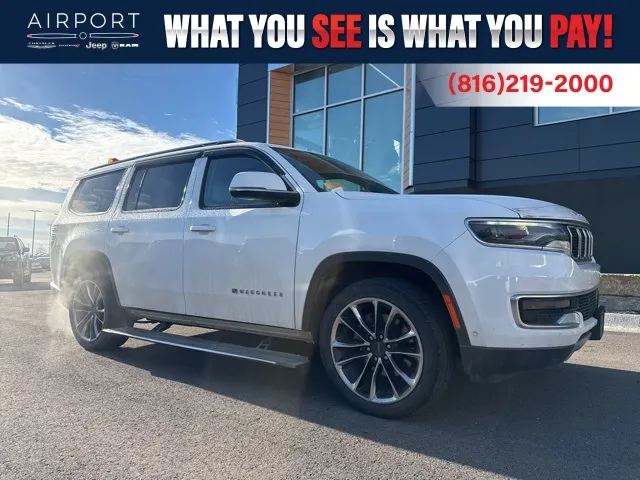 2022 Jeep Wagoneer Series III's photo