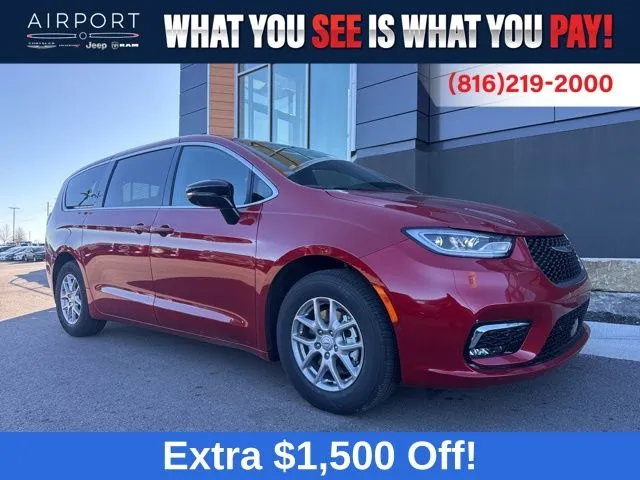 2026 Chrysler Pacifica Select's photo