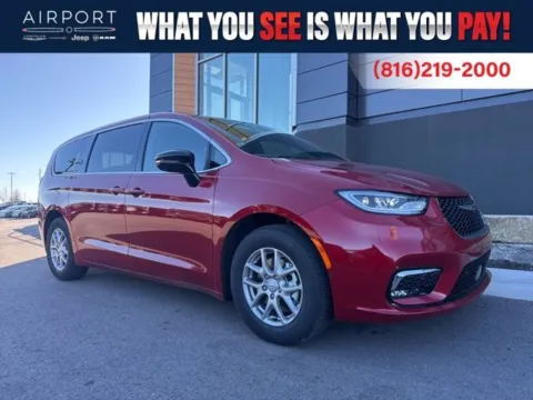 Red 2026 Chrysler Pacifica Select for sale in Platte City, MO