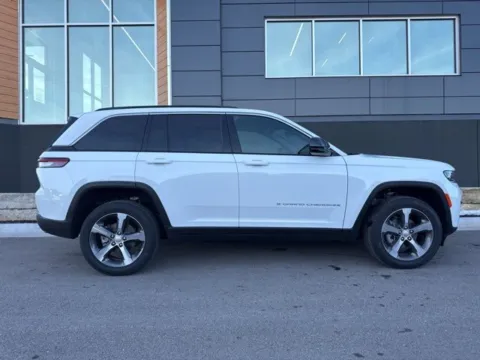 Photos of 2026 Jeep Grand Cherokee Limited for sale in Platte City, MO at Airport Chrysler Dodge Jeep Ram