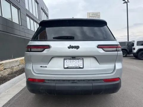More photos of 2023 Jeep Grand Cherokee L Altitude at Airport Chrysler Dodge Jeep Ram, MO