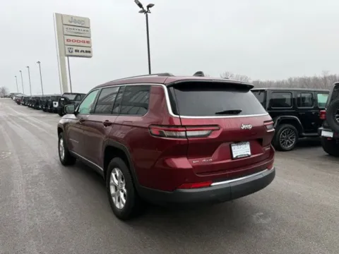 More photos of 2023 Jeep Grand Cherokee L Limited at Airport Chrysler Dodge Jeep Ram, MO