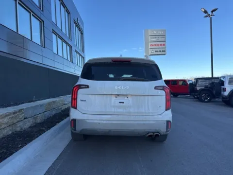 More photos of 2024 Kia Telluride S at Airport Chrysler Dodge Jeep Ram, MO