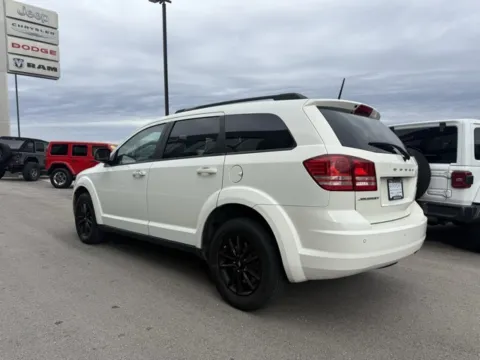 More photos of 2020 Dodge Journey SE at Airport Chrysler Dodge Jeep Ram, MO