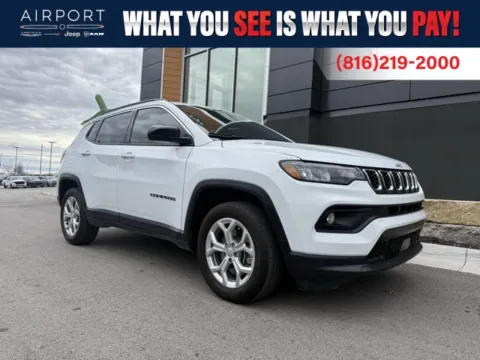 White 2024 Jeep Compass Latitude for sale in Platte City, MO