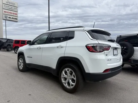 More photos of 2024 Jeep Compass Latitude at Airport Chrysler Dodge Jeep Ram, MO