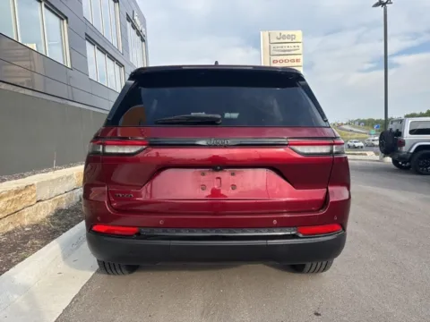 More photos of 2023 Jeep Grand Cherokee Altitude at Airport Chrysler Dodge Jeep Ram, MO
