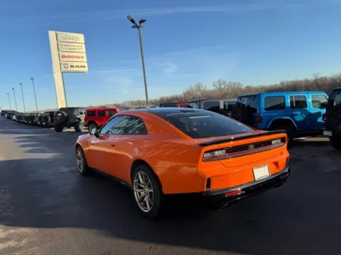 More photos of 2026 Dodge Charger R/T Scat Pack at Airport Chrysler Dodge Jeep Ram, MO