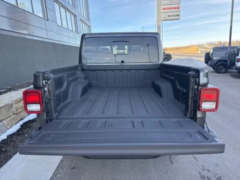 More photos of 2026 Jeep Gladiator Sahara at Airport Chrysler Dodge Jeep Ram, MO