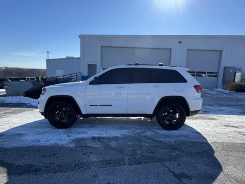 Photos of 2019 Jeep Grand Cherokee Upland Edition for sale in Platte City, MO at Airport Chrysler Dodge Jeep Ram