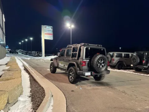 More photos of 2018 Jeep Wrangler Unlimited Rubicon at Airport Chrysler Dodge Jeep Ram, MO