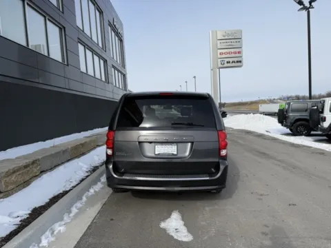 More photos of 2019 Dodge Grand Caravan SE at Airport Chrysler Dodge Jeep Ram, MO