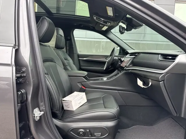 2026 Jeep Grand Cherokee L Limited - Photo 10
