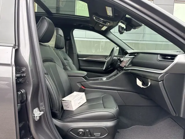 2026 Jeep Grand Cherokee L Limited - Photo 10