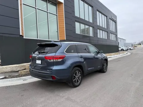 Another view of 2019 Toyota Highlander XLE for sale in Platte City, MO at Airport Chrysler Dodge Jeep Ram