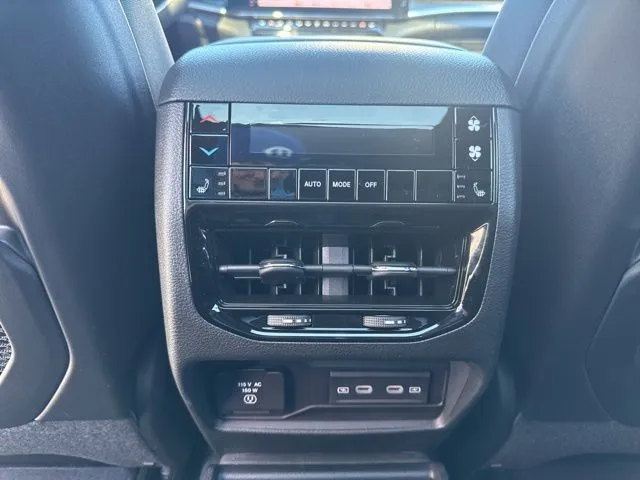 2026 Jeep Grand Cherokee L Limited - Photo 18