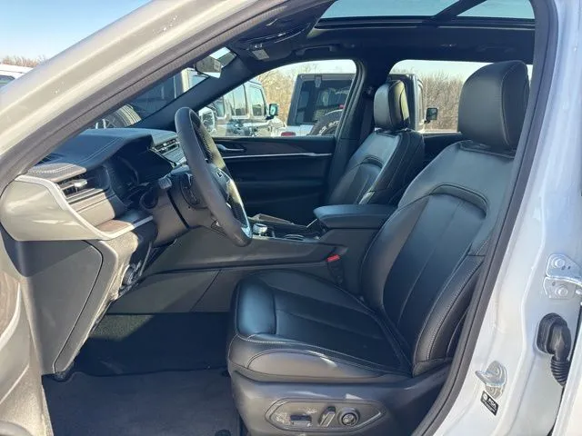 2026 Jeep Grand Cherokee L Limited - Photo 13