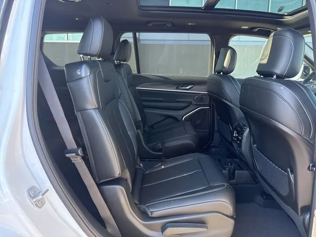 2026 Jeep Grand Cherokee L Limited - Photo 10