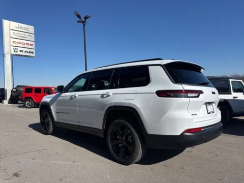 More photos of 2026 Jeep Grand Cherokee L Limited at Airport Chrysler Dodge Jeep Ram, MO