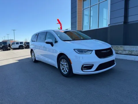 Another view of 2023 Chrysler Pacifica Touring L for sale in Platte City, MO at Airport Chrysler Dodge Jeep Ram