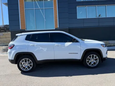 Photos of 2022 Jeep Compass Latitude Lux for sale in Platte City, MO at Airport Chrysler Dodge Jeep Ram