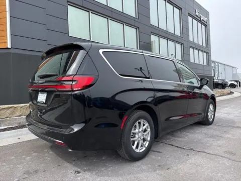 Another view of 2026 Chrysler Pacifica Select for sale in Platte City, MO at Airport Chrysler Dodge Jeep Ram