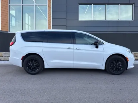 Photos of 2024 Chrysler Pacifica Touring L for sale in Platte City, MO at Airport Chrysler Dodge Jeep Ram