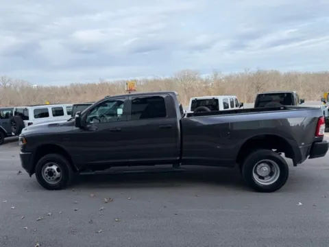 More photos of 2024 Ram 3500 Tradesman at Airport Chrysler Dodge Jeep Ram, MO