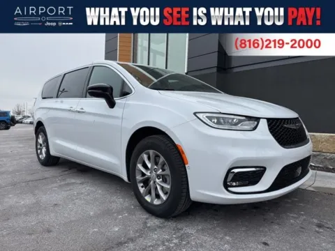 White 2026 Chrysler Pacifica Select for sale in Platte City, MO