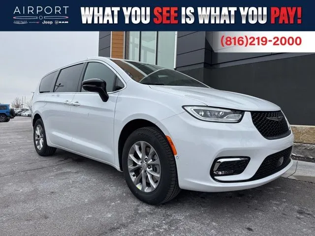 White 2026 Chrysler Pacifica Select for sale in Platte City, MO